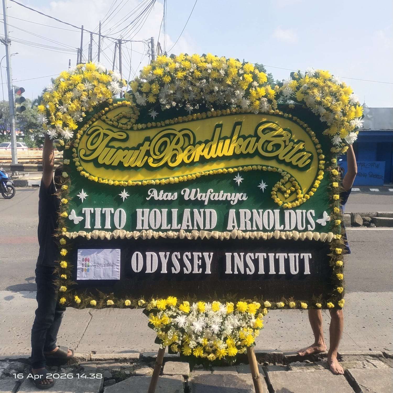 Papan Bunga Duka Cita